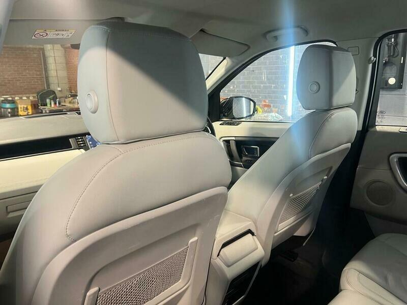 Used Land Rover Discovery Sport 2016 for sale - 76396667: Photo 40