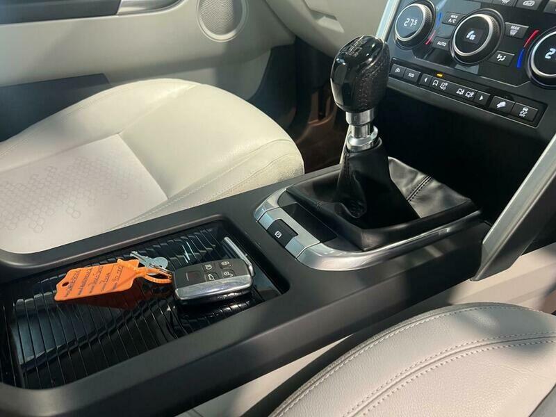 Used Land Rover Discovery Sport 2016 for sale - 76396667: Photo 45