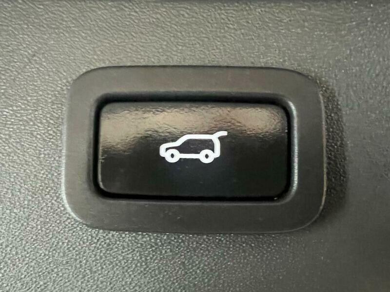 Used Land Rover Discovery Sport 2016 for sale - 76396667: Photo 9