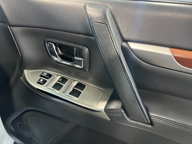 Used Mitsubishi Shogun 2014 for sale - 76019329: Photo 19
