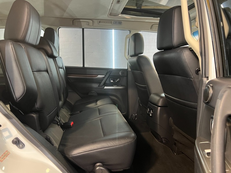 Used Mitsubishi Shogun 2014 for sale - 76019329: Photo 20