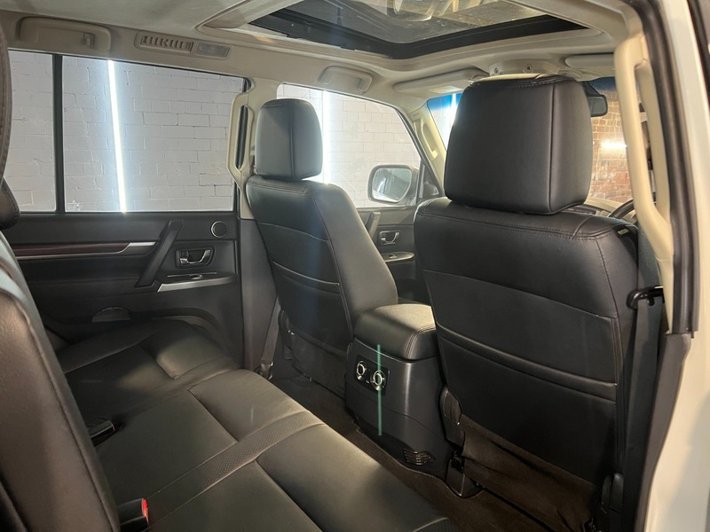 Used Mitsubishi Shogun 2014 for sale - 76019329: Photo 21
