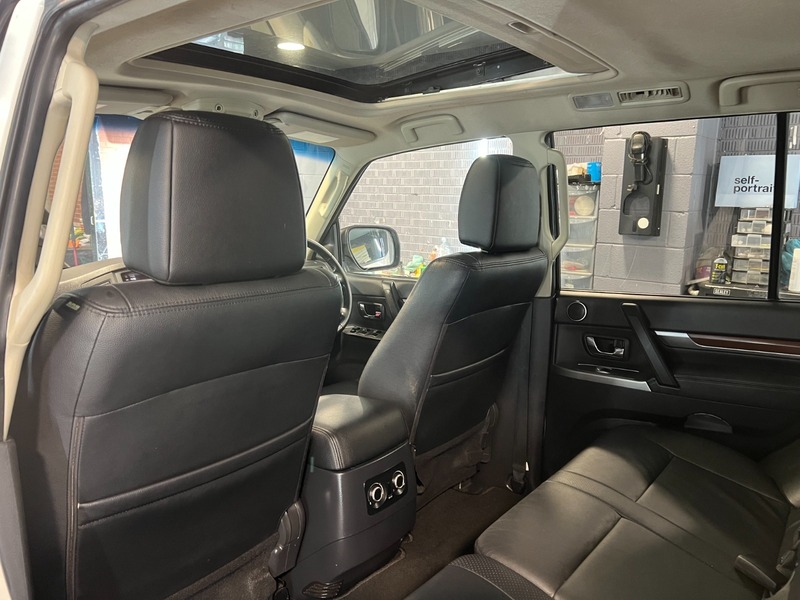 Used Mitsubishi Shogun 2014 for sale - 76019329: Photo 24