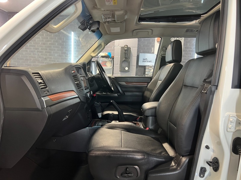 Used Mitsubishi Shogun 2014 for sale - 76019329: Photo 26