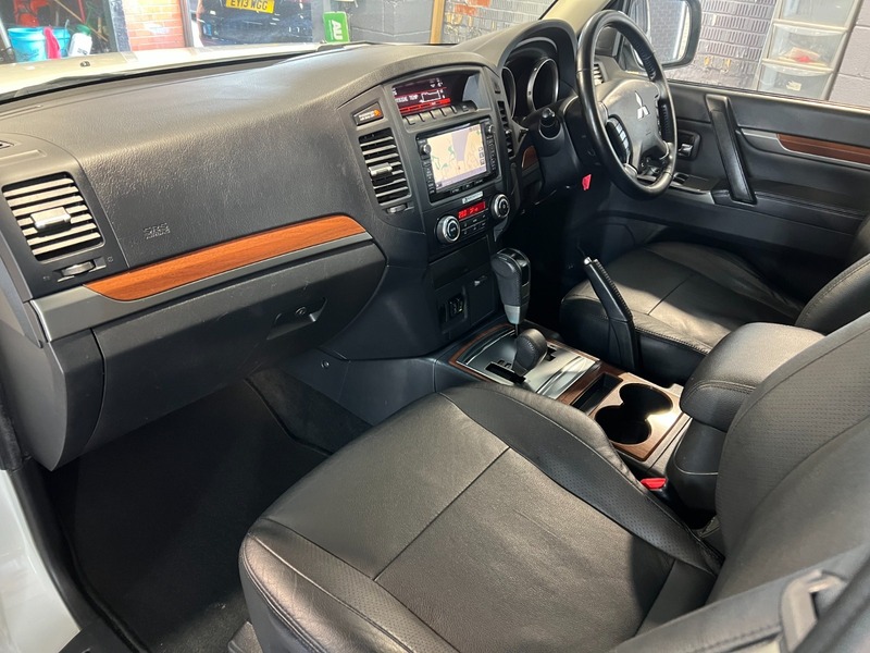 Used Mitsubishi Shogun 2014 for sale - 76019329: Photo 27