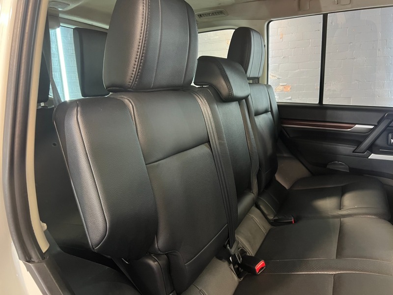 Used Mitsubishi Shogun 2014 for sale - 76019329: Photo 39
