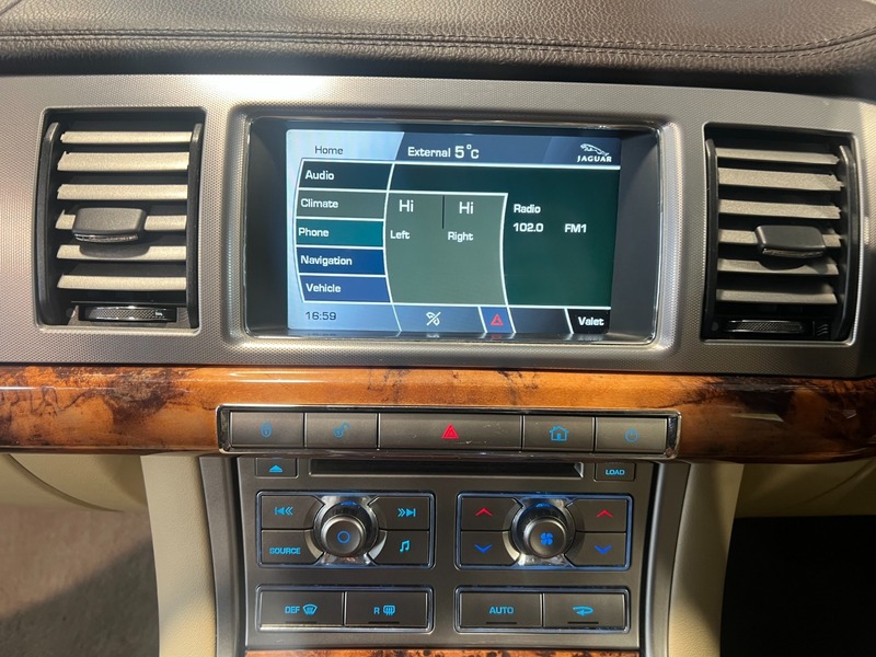 Used Jaguar XF 2009 for sale - 77342398: Photo 23