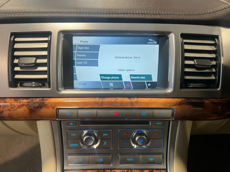 Used Jaguar XF 2009 for sale - 77342398: Photo 25