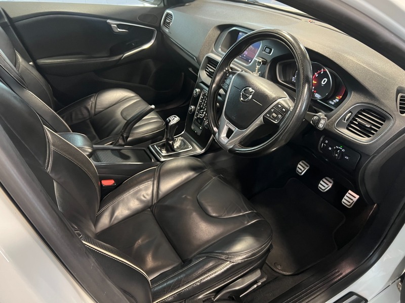 Used Volvo V40 2017 for sale - 76962872: Photo 16