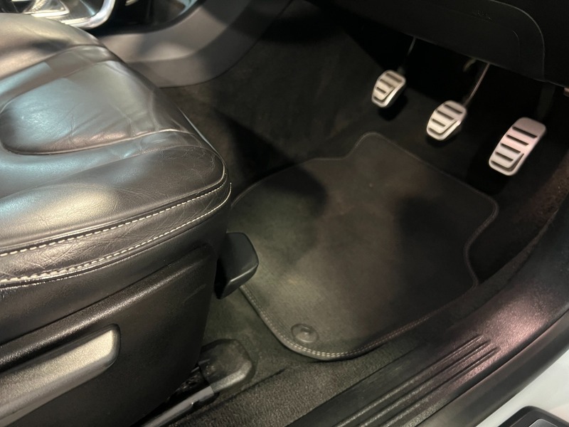 Used Volvo V40 2017 for sale - 76962872: Photo 38