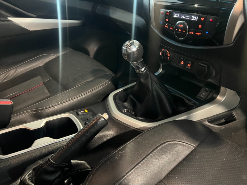 Used Nissan Navara 2017 for sale - 77162073: Photo 44