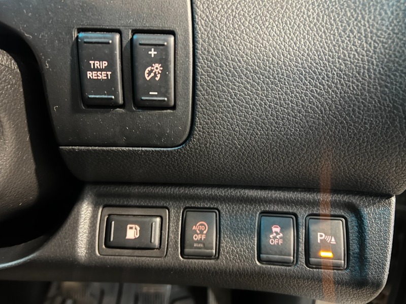 Used Nissan Navara 2017 for sale - 77162073: Photo 47