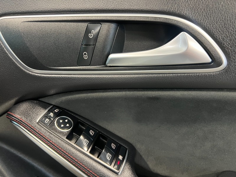 Used Mercedes-Benz C Class 2015 for sale - 76758773: Photo 20