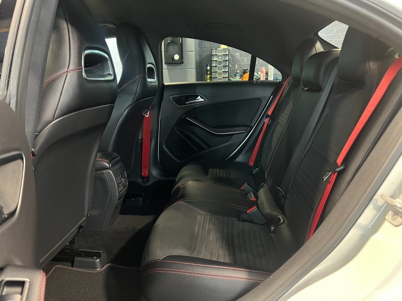 Used Mercedes-Benz C Class 2015 for sale - 76758773: Photo 24