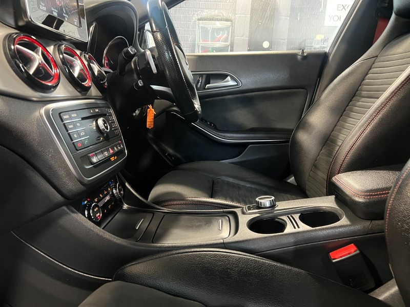 Used Mercedes-Benz C Class 2015 for sale - 76758773: Photo 30