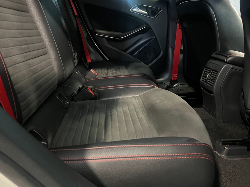 Used Mercedes-Benz C Class 2015 for sale - 76758773: Photo 50