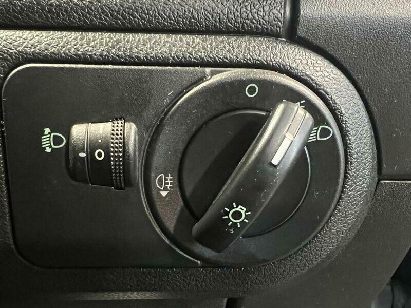 Used Ford Fusion 2005 for sale - 76591281: Photo 23