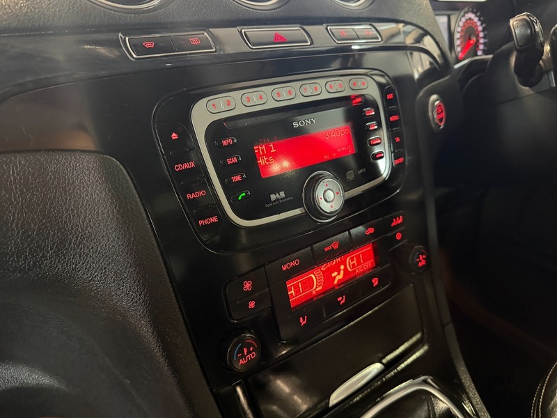 Used Ford Galaxy 2014 for sale - 77704180: Photo 30