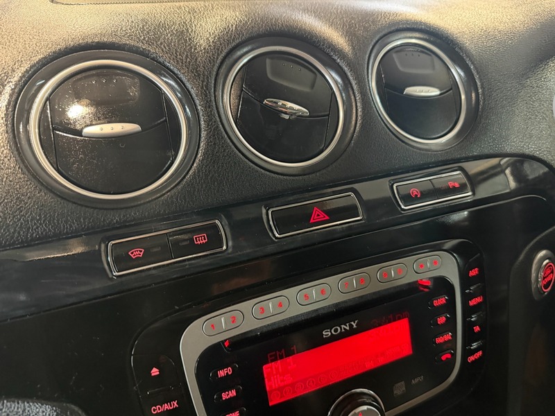 Used Ford Galaxy 2014 for sale - 77704180: Photo 33