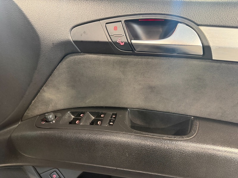 Used Audi Q7 2007 for sale - 77622117: Photo 11