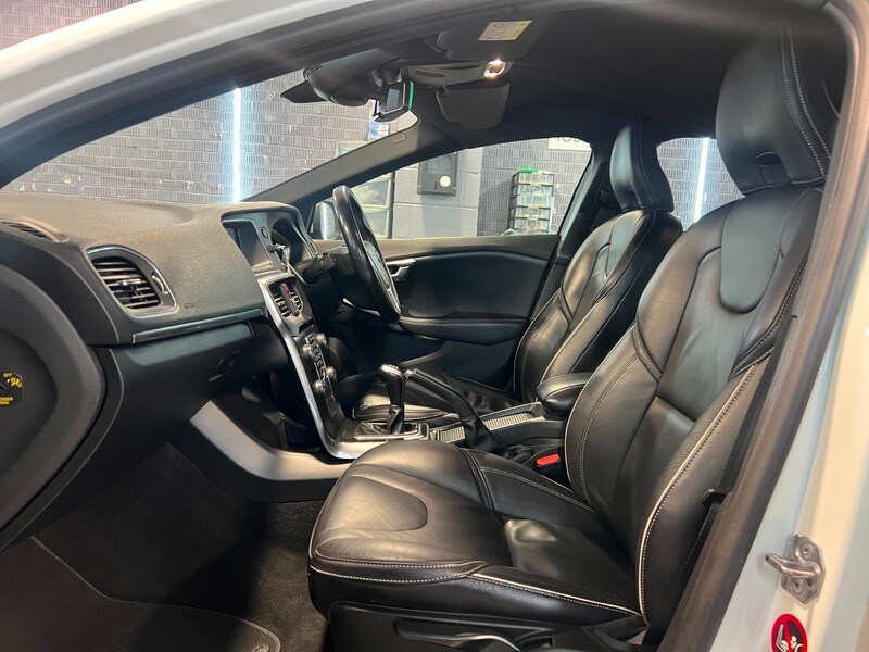 Used Volvo V40 2017 for sale - 76029769: Photo 22