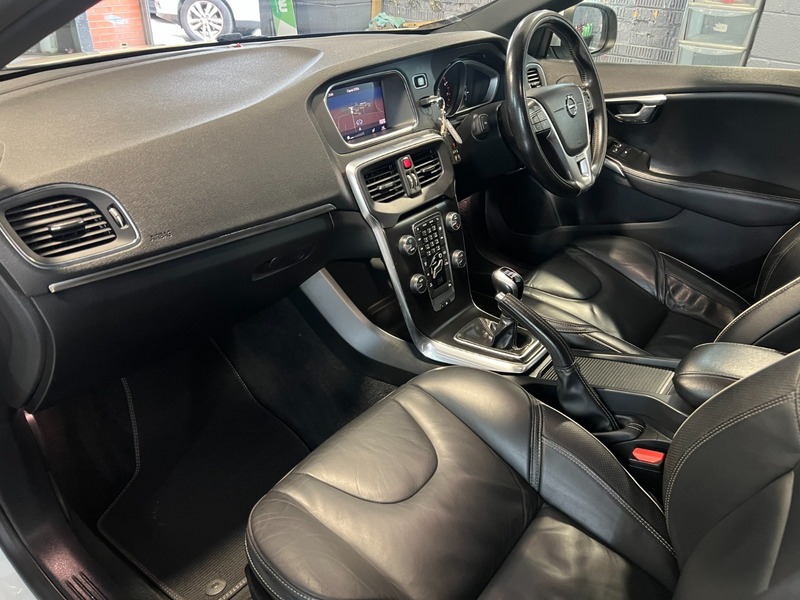 Used Volvo V40 2017 for sale - 76029769: Photo 23