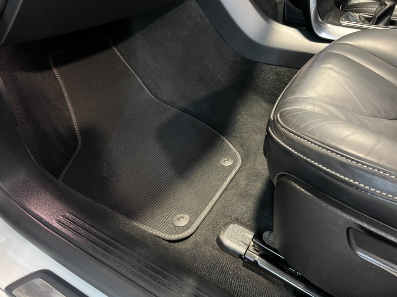 Used Volvo V40 2017 for sale - 76029769: Photo 34
