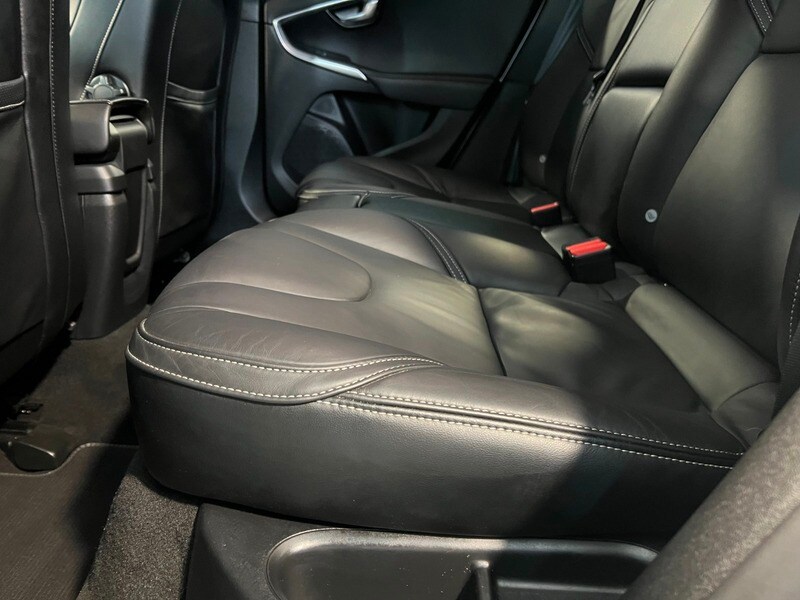 Used Volvo V40 2017 for sale - 76029769: Photo 35