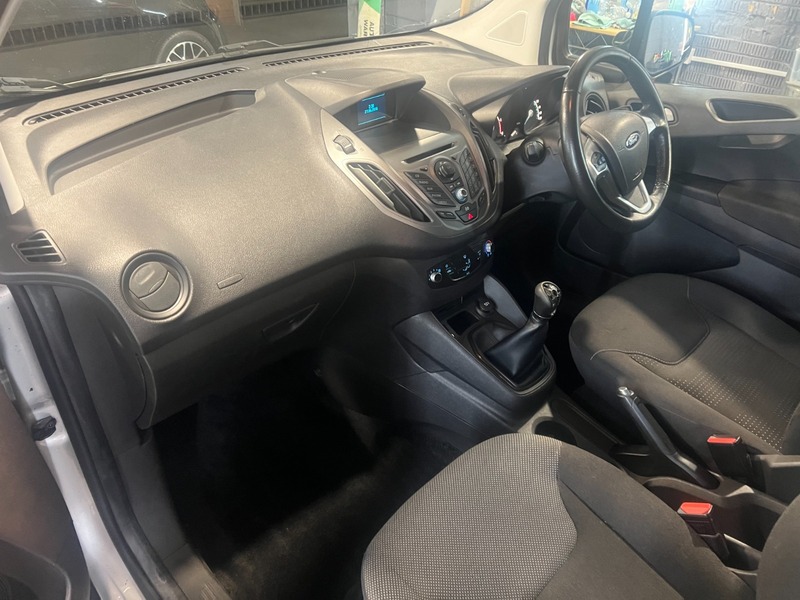 Used Ford Transit Courier 2016 for sale - 76863646: Photo 15