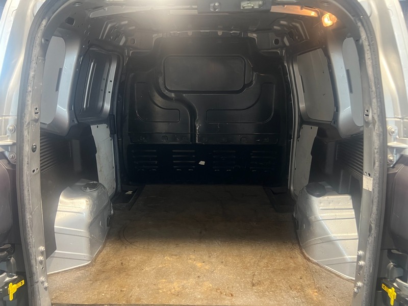 Used Ford Transit Courier 2016 for sale - 76863646: Photo 8