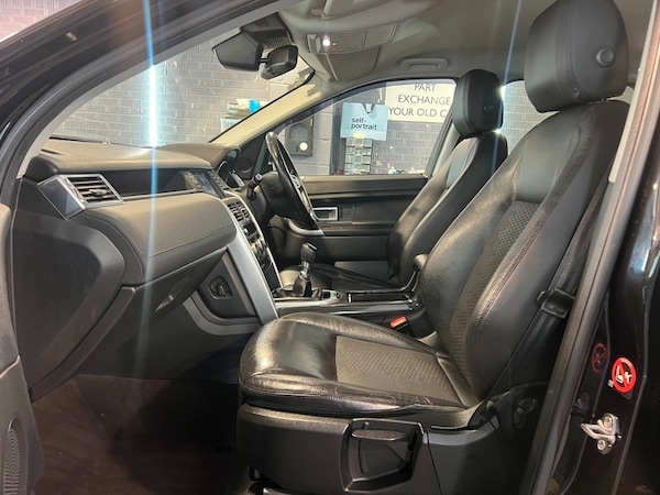 Used Land Rover Discovery Sport 2017 for sale - 76211040: Photo 14
