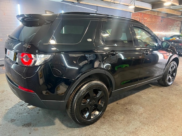 Used Land Rover Discovery Sport 2017 for sale - 76211040: Photo 6