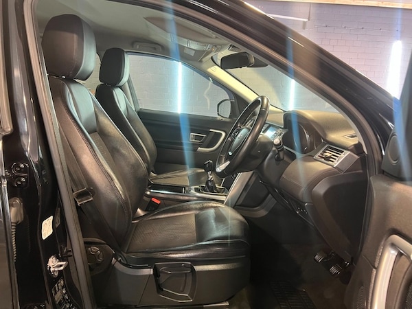 Used Land Rover Discovery Sport 2017 for sale - 76211040: Photo 7
