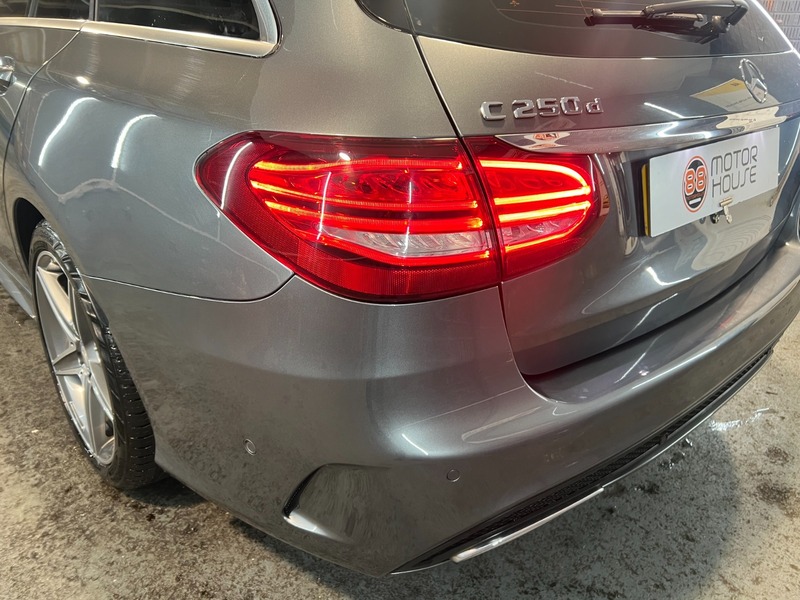 Used Mercedes-Benz C Class 2016 for sale - 76934971: Photo 10