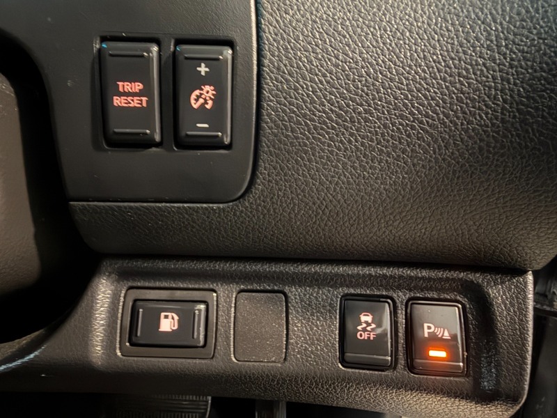 Used Nissan Navara 2017 for sale - 77572458: Photo 47