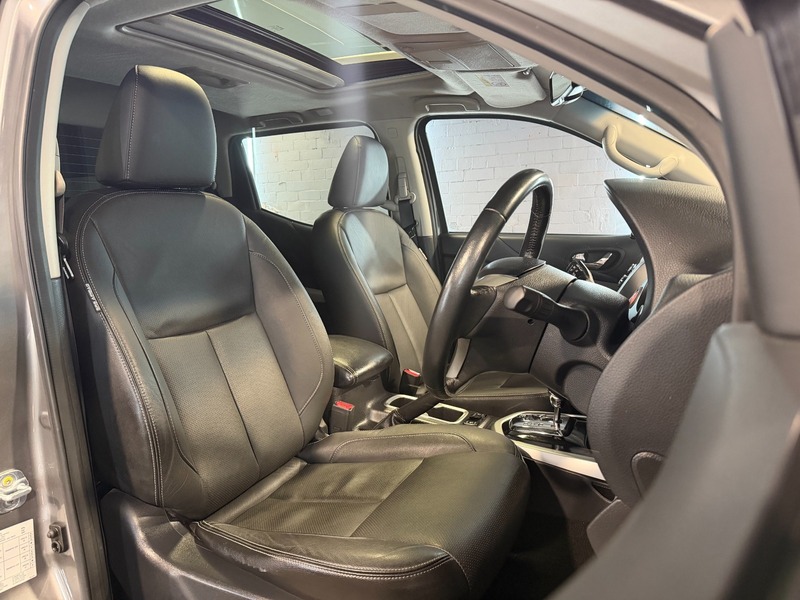 Used Nissan Navara 2016 for sale - 77781263: Photo 21