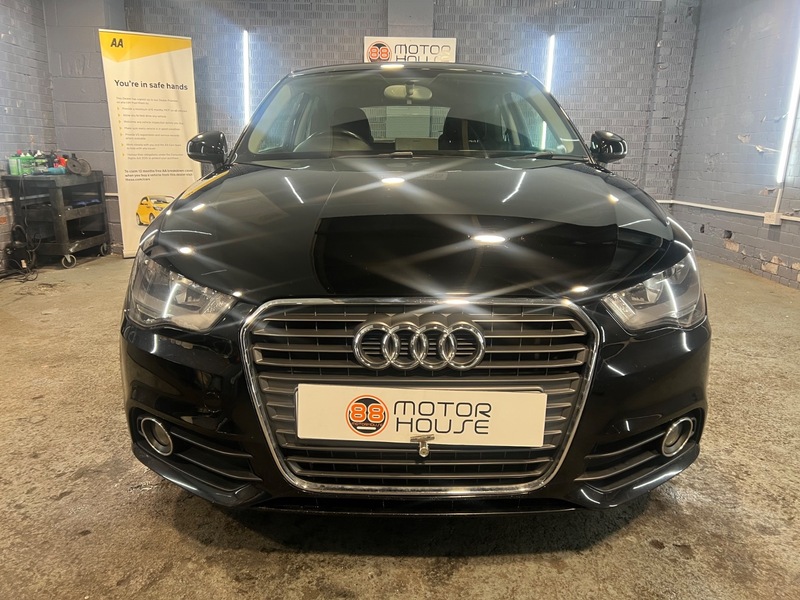 Used Audi A1 2012 for sale - 76768919: Photo 2