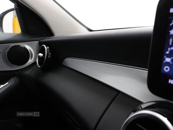 Used Mercedes-Benz C Class 2018 for sale - 76729597: Photo 31