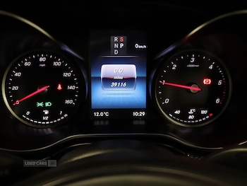 Used Mercedes-Benz V-Class 2024 for sale - 77613256: Photo