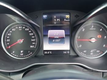 Used Mercedes-Benz C-Class 2018 for sale - 76167857: Photo 4