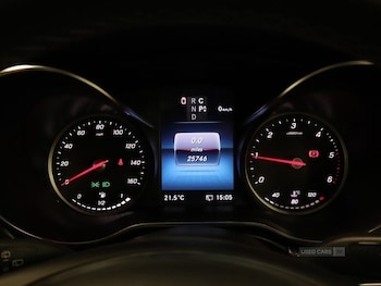 Used Mercedes-Benz V-Class 2023 for sale - 78935757: Photo