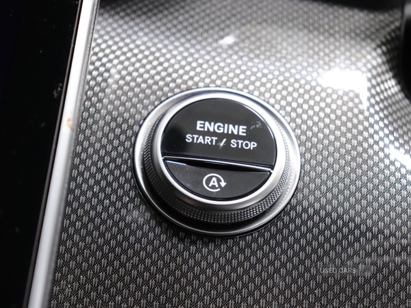 Used Mercedes-Benz C Class 2025 for sale - 76372034: Photo 40