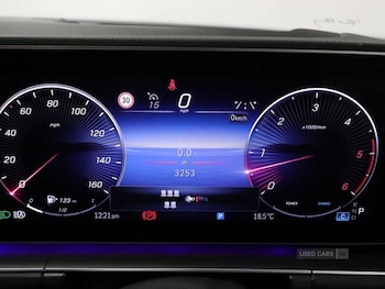 Used Mercedes-Benz GLE 2025 for sale - 76802910: Photo