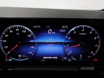 Used Mercedes-Benz GLA 2022 for sale - 76965779: Photo