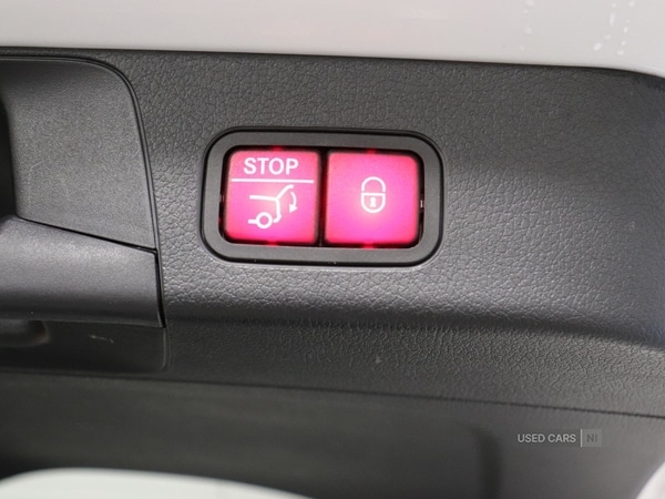 Used Mercedes-Benz GLB 2020 for sale - 76410027: Photo 36