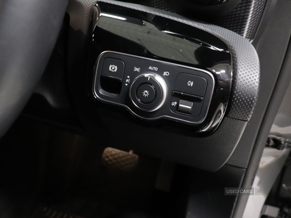 Used Mercedes-Benz A-Class 2018 for sale - 76513923: Photo 38