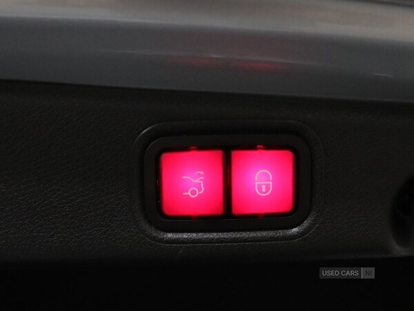 Used Mercedes-Benz E Class 2020 for sale - 76410036: Photo 32