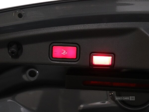 Used Mercedes-Benz E Class 2020 for sale - 76887602: Photo 31