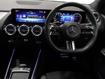 Used Mercedes-Benz GLA 2024 for sale - 78602379: Photo