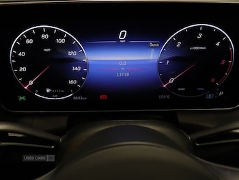 Used Mercedes-Benz GLC 2023 for sale - 76500295: Photo